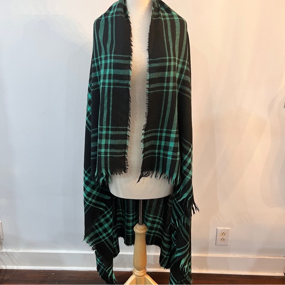 Oversized Classic Plaid Cozy Blanket Scarf Wrap Fringe Trim - Picture 3 of 10